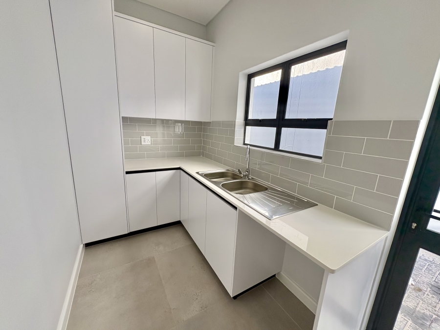 4 Bedroom Property for Sale in Sandown Western Cape